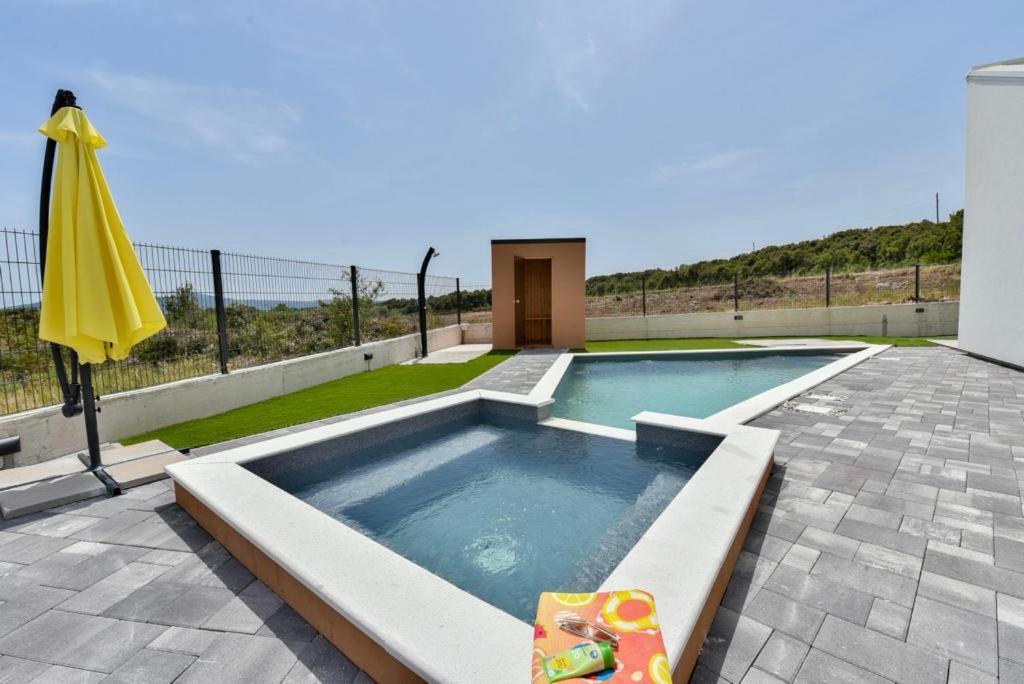 Villa Silente Sukošan Buitenkant foto