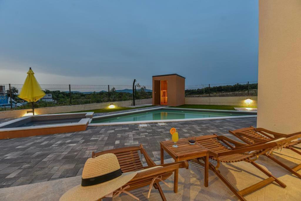 Villa Silente Sukošan Buitenkant foto