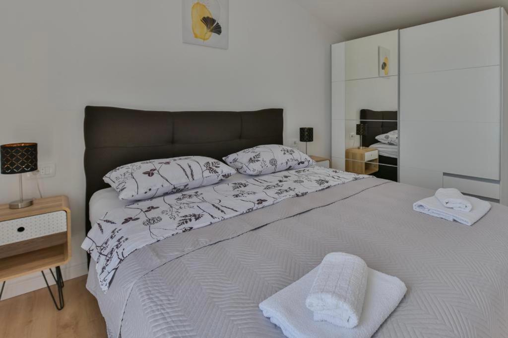 Villa Silente Sukošan Buitenkant foto